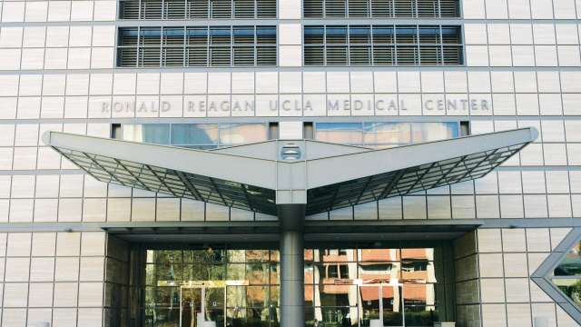 Ronald Reagan UCLA Medical Center front of Building