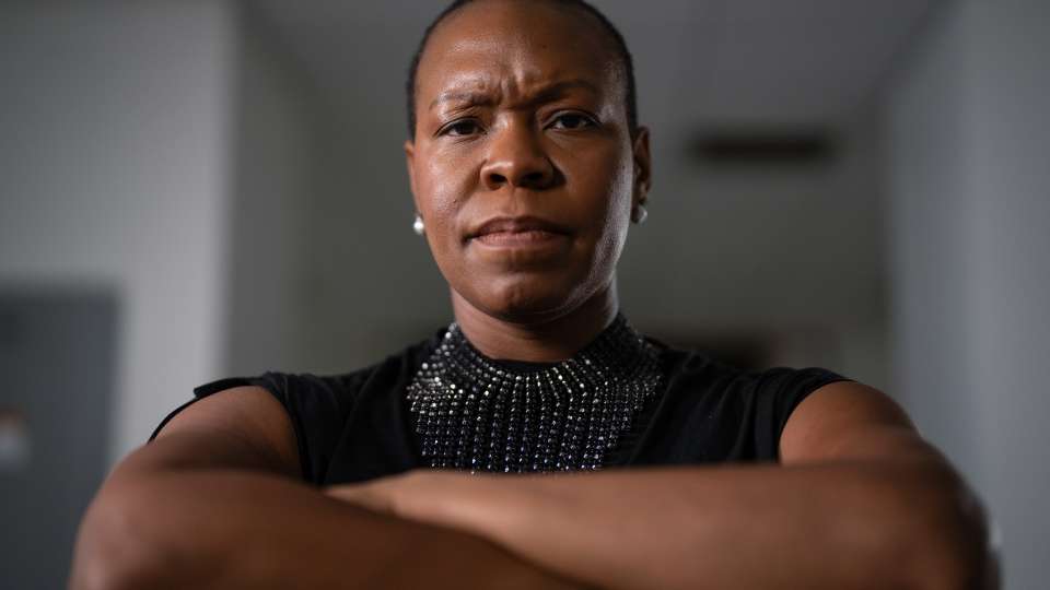 Melissa Watkins wears a black bodysuit that represents the stage of bargaining. (Photo by Nick Carranza)