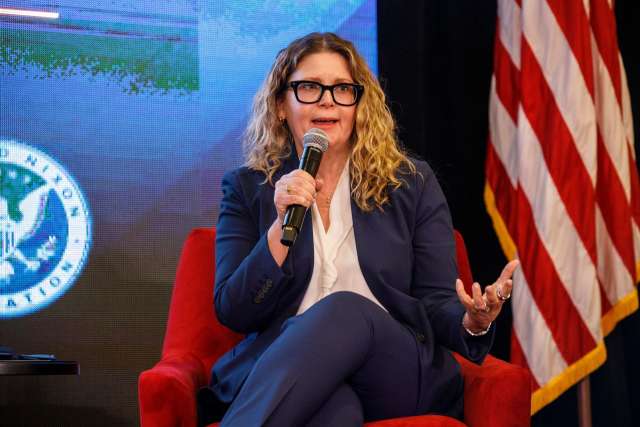 Dr. Shannon La Cava speaks at Nixon Cancer Conference