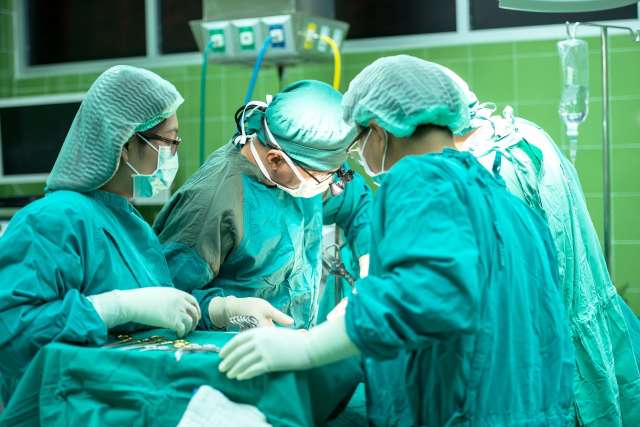 Surgeons in OR