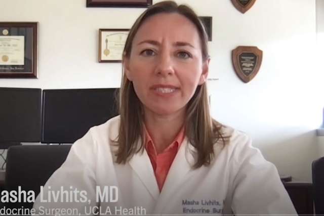 Scar massage after thyroidectomy and parathyroidectomy