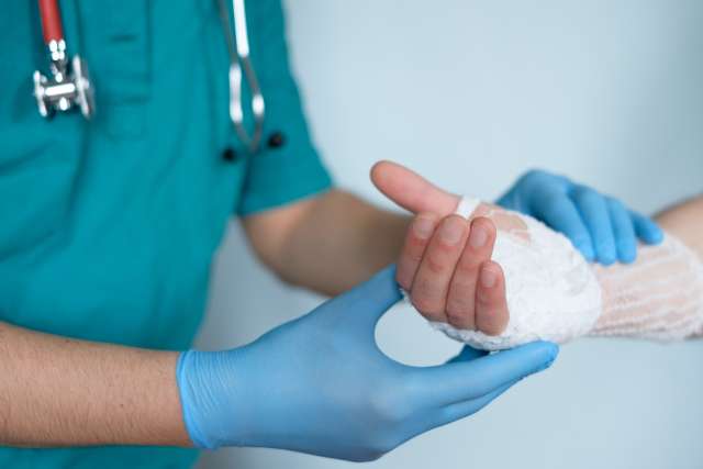 hand wrapping