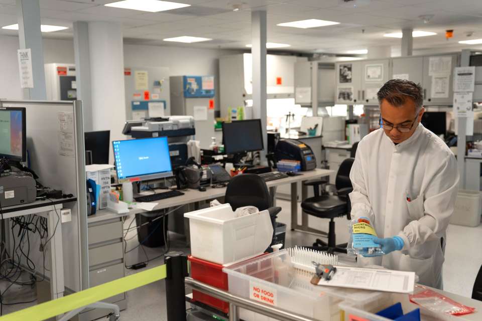 UCLA Translational Pathology Core Laboratory Shared Resource team member in lab
