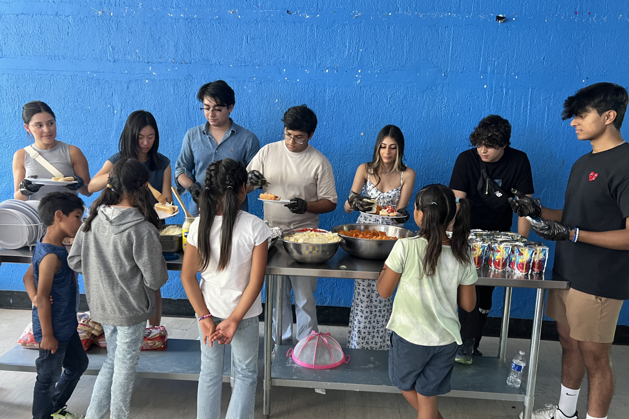 Tijuana_volunteering