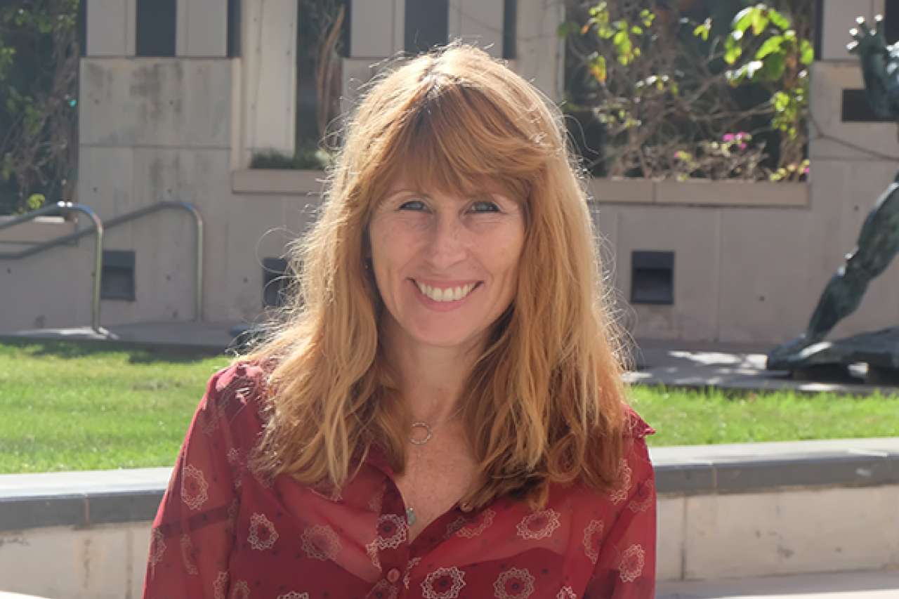 Dr Carrie Berden