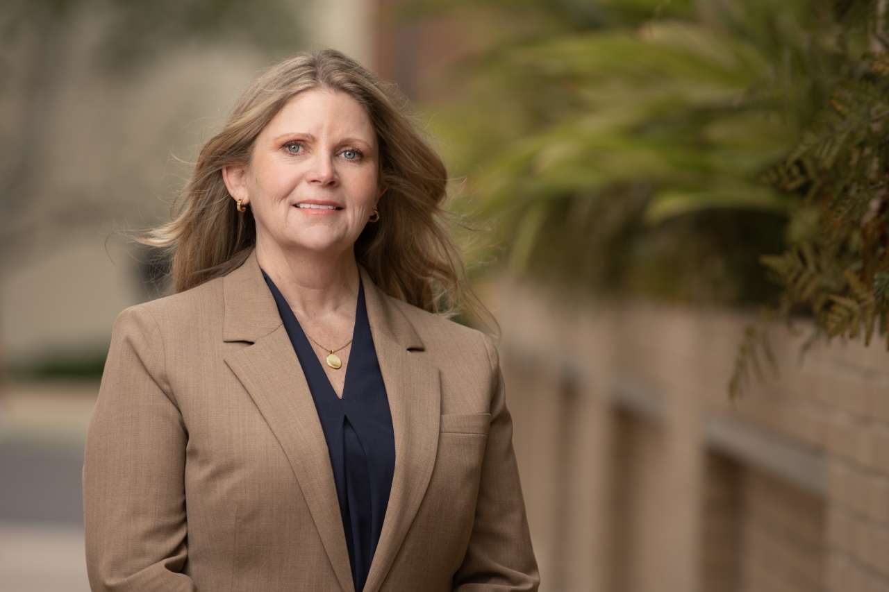 Dr. Shannon La Cava is director of the Simms Mann UCLA Center for Integrative Oncology. (Photo by Joshua Sudock/UCLA Health)