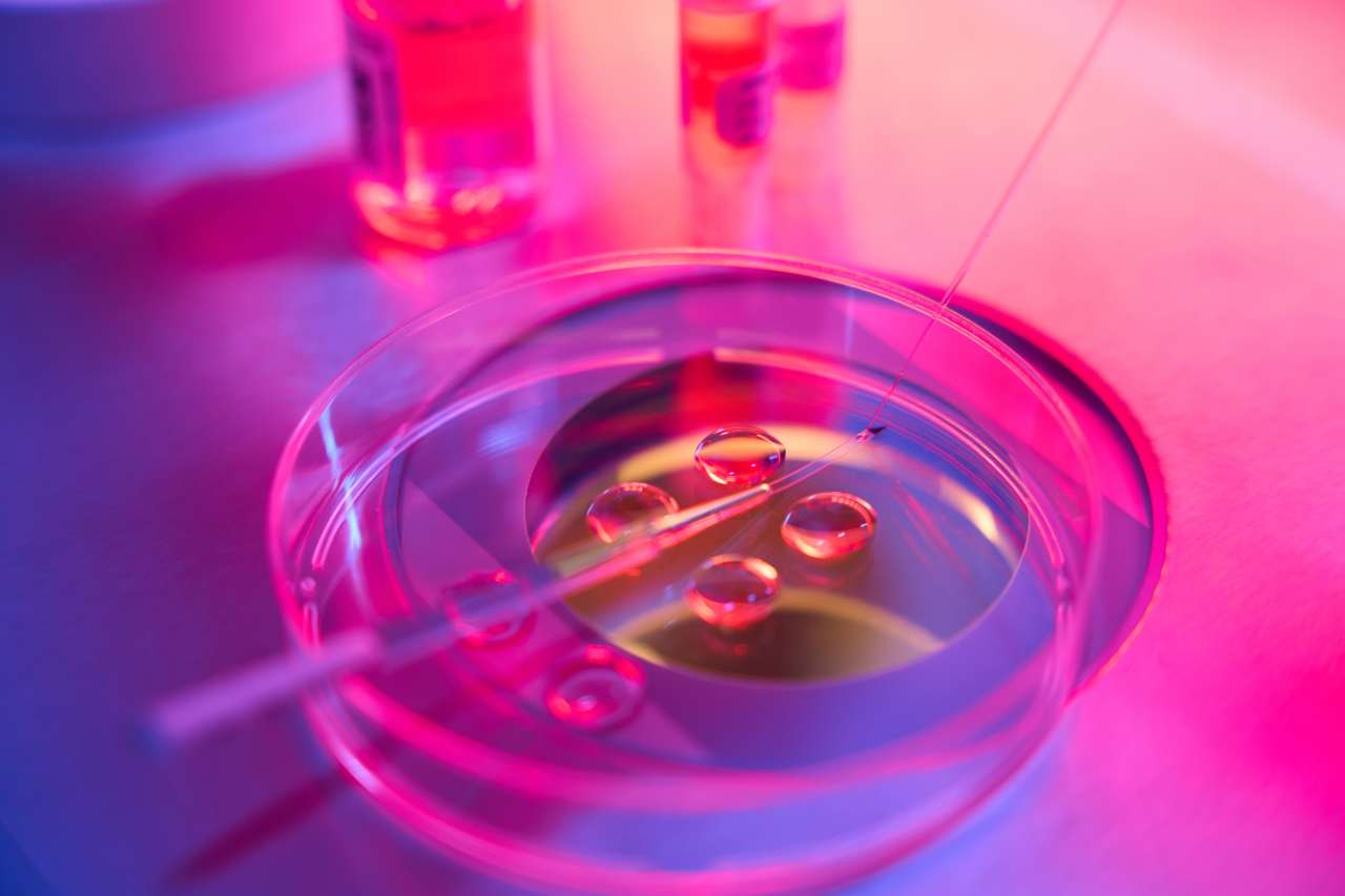 Scientist performing liquid biopsy