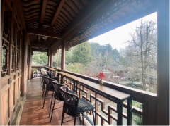 Dr. Jenny Tang enjoys a tea house in Hangzhou