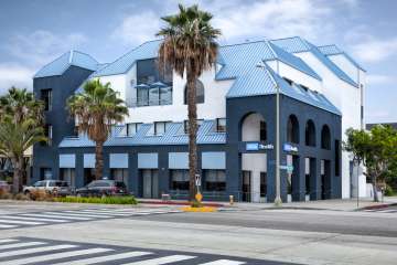 1131 Wilshire - Spine Center