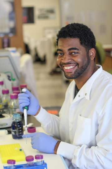 Dr. D’Juan Farmer