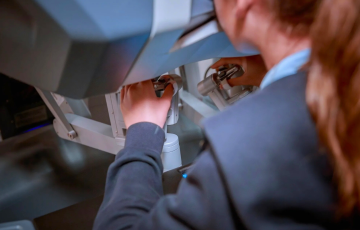 Woman uses surgical simulation technology