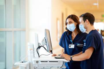 nurses wearing masks