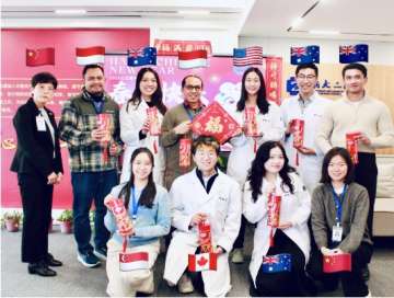 Dr. Jenny Tang hanging out with other international students in Hangzhou