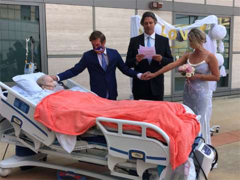 RR 4ICU: A wedding ceremony outside (October 2020)