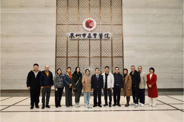Dr. Jenny Tang with several mentors from the SAHZU anesthesiology department, including my day-to-day attending mentor Dr. Zhang (far right)