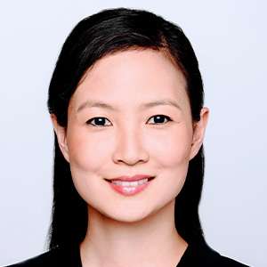 headshot of Amy Sun