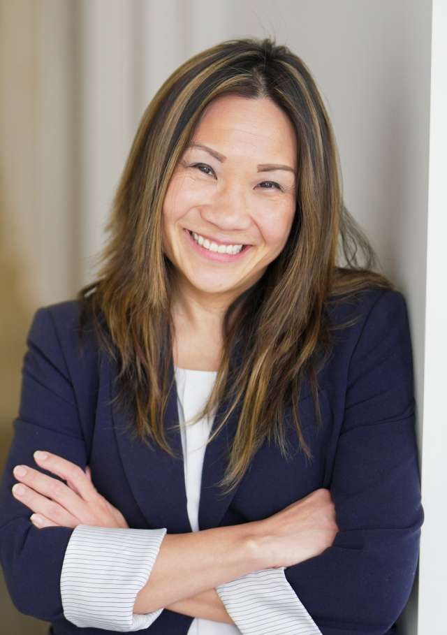 Emil Kamiya, MBA