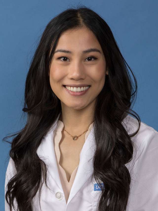 Headshot of Christina Le, MD