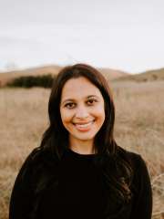 Aditi Wahi-Singh Headshot