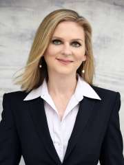 Larissa J. Mooney, MD
