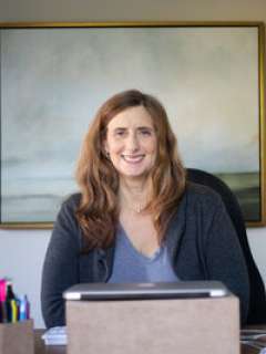 Diana Winston