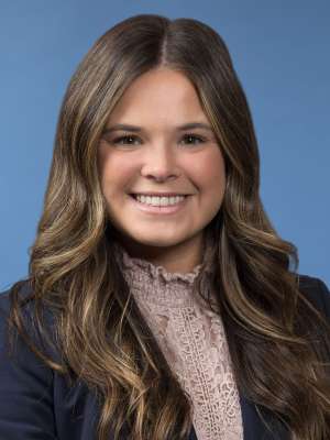 Headshot of Hannah Reynolds
