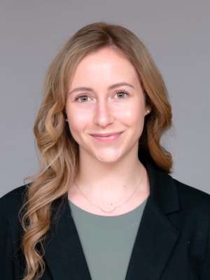 Portrait of Dr. Hannah Ship