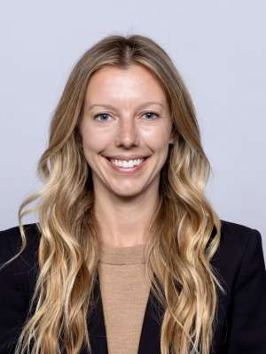Amanda M. Honsvall Hoefler, MD