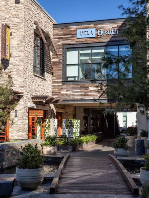 UCLA Health Woodland Hills