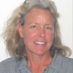 headshot of Sarah Washburn