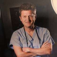 Dr. De Virgilio headshot