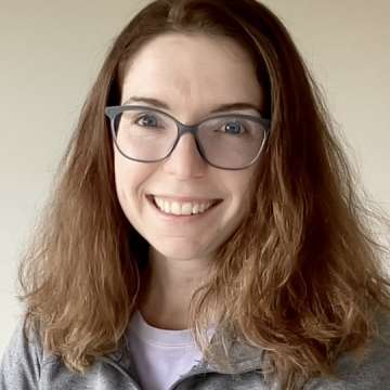 Dr Juliet Edgcomb